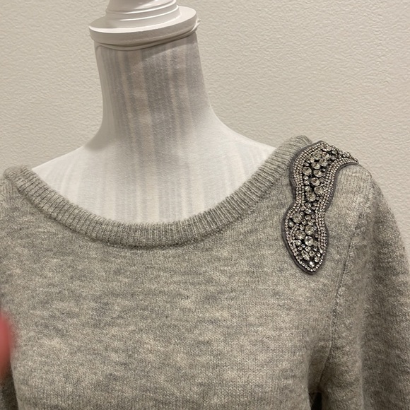 New sweater. Available Size S/M and M/L - Picture 8 of 11